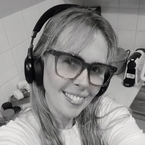 Susie7450 is Single in Deception Bay, Queensland, 3