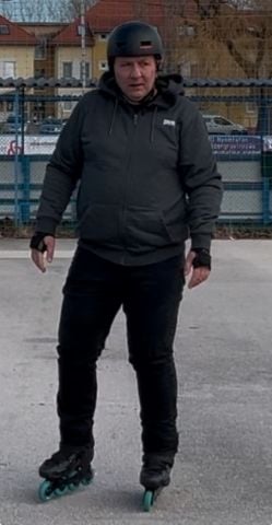Attila77 is Single in Budapest, Pest, 3