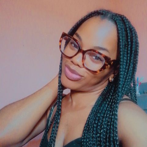 Nicolelinda