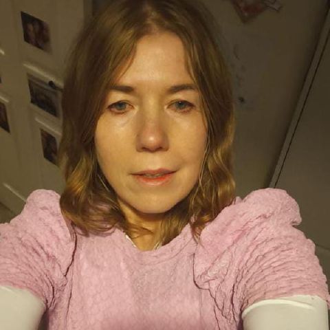 Lizziemcadoo is Single in Tyrone, Northern Ireland, 2