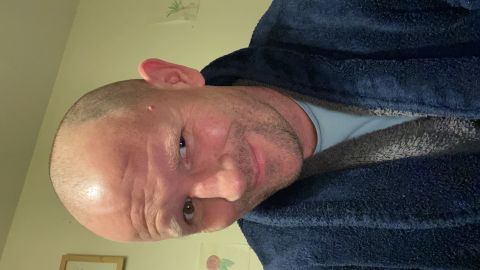 ALex171717 is Single in London, England, 4