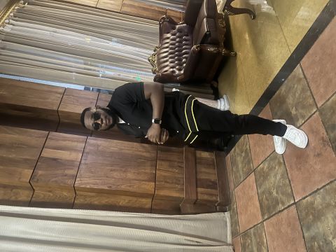 Kingsley550 is Single in New York, New York, 5