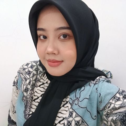 Lia29
