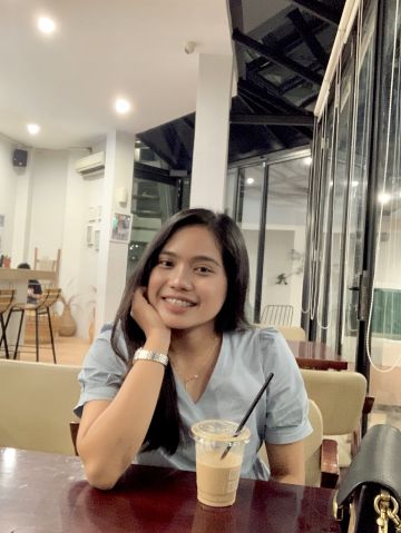 Laura_30