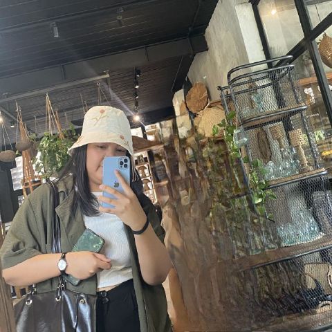 NadiaC24
