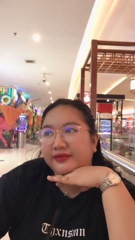 Tesa_Olivia