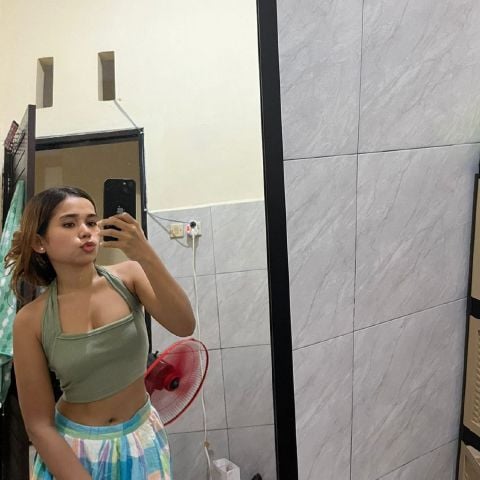 Anika15