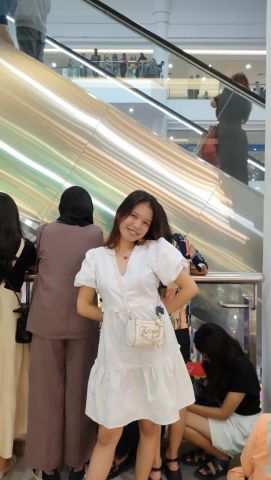 YULIASTEVANIEGinting