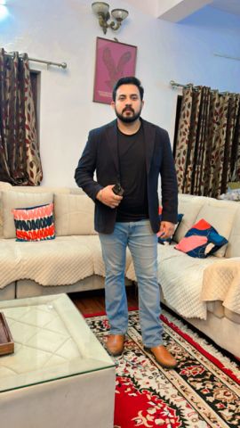 Rajat24 is Single in Dehradun, Uttaranchal, 2