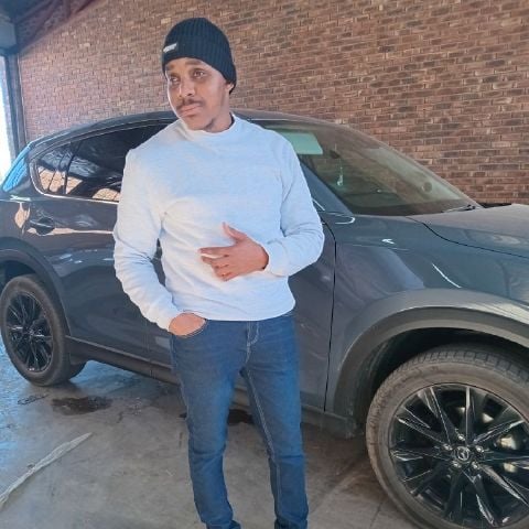 Vusi90