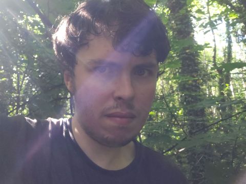 Hambo is Single in Edinburgh, Scotland, 3