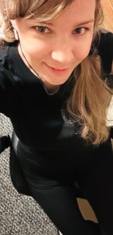 Kaylynne14 is Single in Anaheim, California, 6