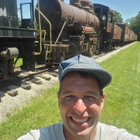 Flyingb is Single in Sibley, Illinois, 2