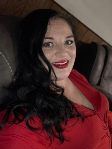 Amandalabra is Single in Neilburg, Saskatchewan, 2