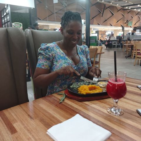 KwandaM