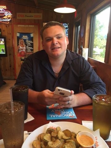 Sidetrack is Single in Gulfport, Mississippi, 2