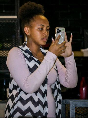 Ythera254