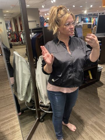 amanda_77 is Single in Newburgh, Indiana, 4