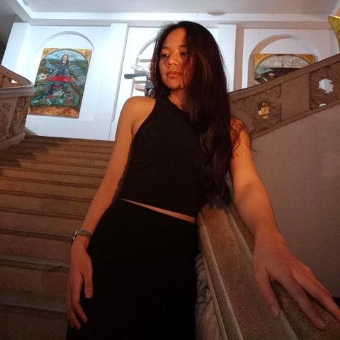 Nicole058