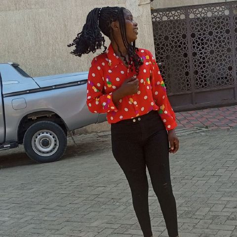 Naomey254