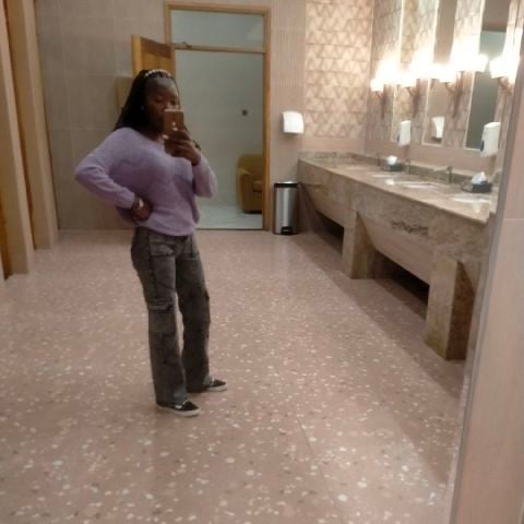 NDUTA31 is Single in Los angeles, California, 2
