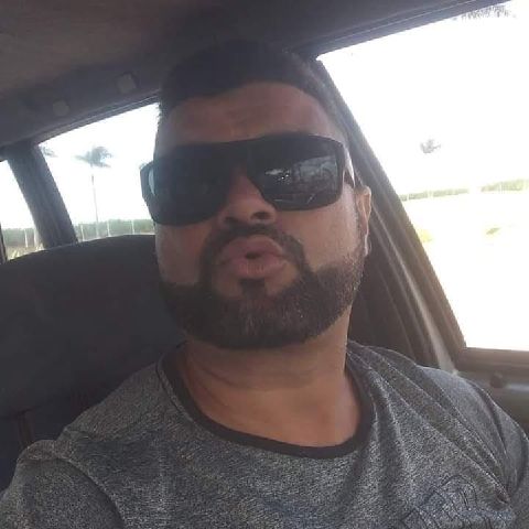 Andrelopes is Single in Mulgrave, Victoria, 3