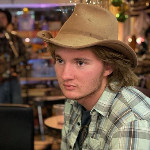 EphraimSeth is Single in Deckerville, Michigan, 1