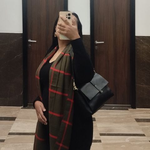 Rebecca124