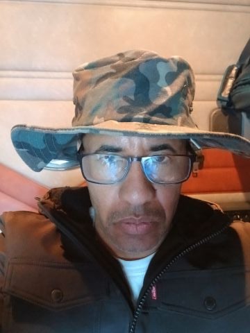 Faustoaquino is Single in Paterson, New Jersey, 1