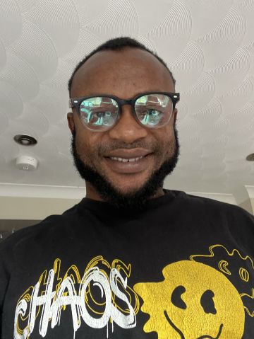 Ayenifrancis44 is Single in Eastbourne, England, 4