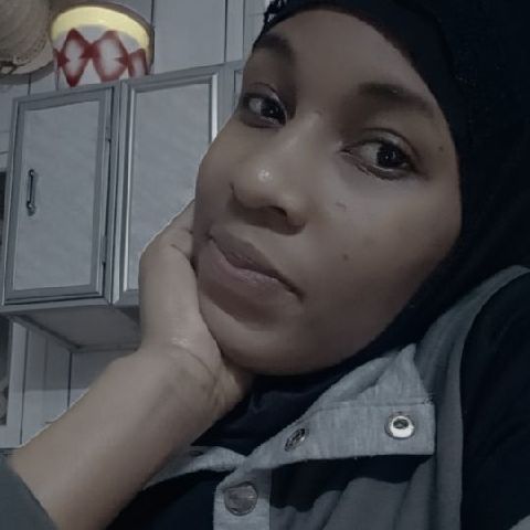 Laureen24