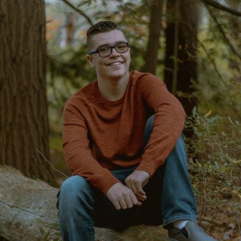 PresidentRGB is Single in Cadillac, Michigan, 1