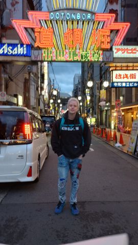 JonTravels is Single in CALGARY, Alberta, 4