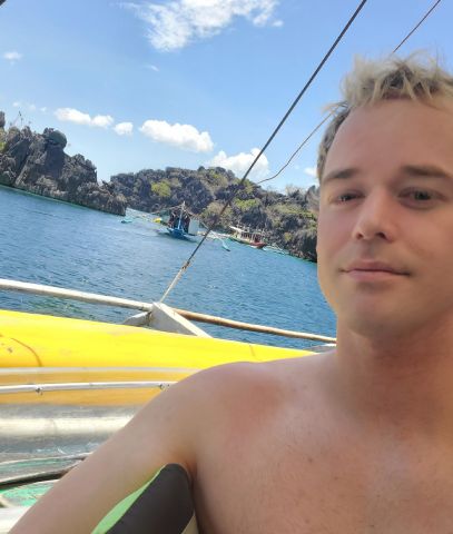 JonTravels is Single in CALGARY, Alberta, 5