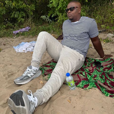 kelvinsty is Single in Waterloo, Ontario, 6