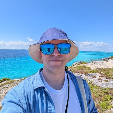Tom25