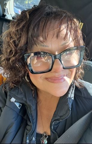 Vivian555 is Single in FRESNO, California, 2