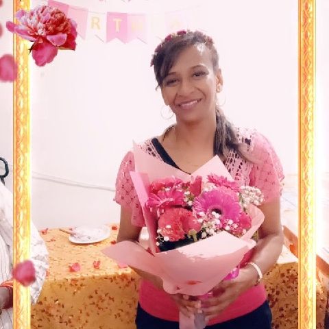 Jocelyne26 is Single in Souillac, Savanne, 4