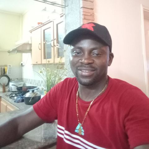 Emmanuel223 is Single in Port Louis, Port Louis, 4