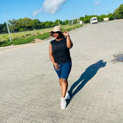 Sindi38
