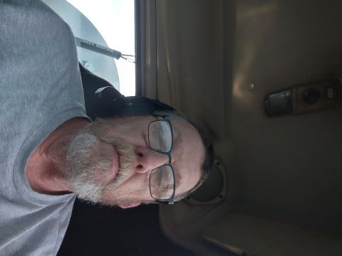 LDean is Single in Lewsville, Indiana, 2