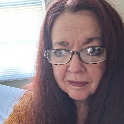 Pamela1962 is Single in Wellston, Ohio, 4
