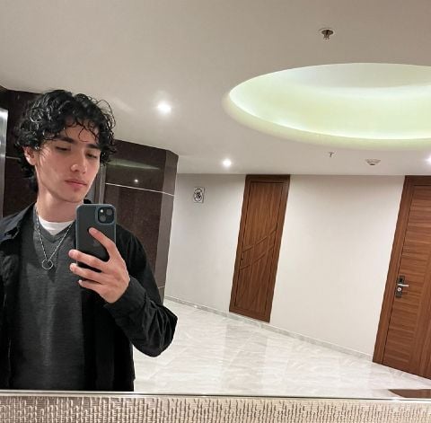 Andrew_dlm