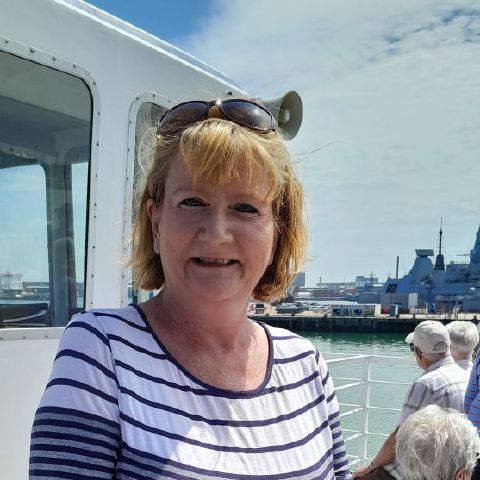 Deb879 is Single in Carnoustie, Scotland, 4