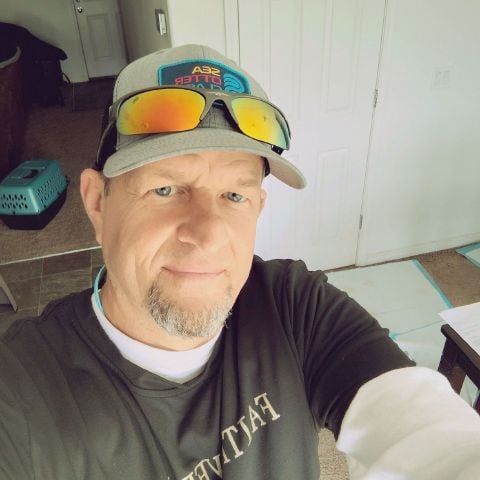 Softballjohn is Single in Merced, California, 2