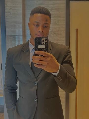 deblink is Single in San Francisco, California, 4