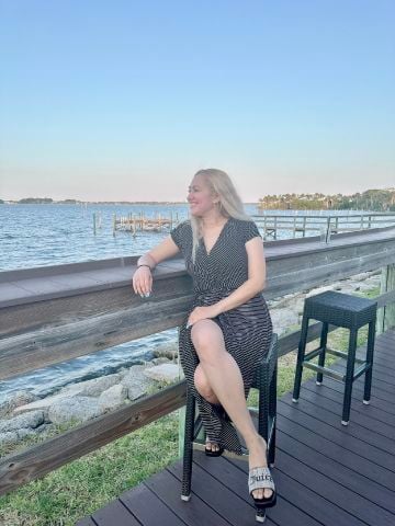 EstefanyAHS is Single in Melbourne, Florida, 1
