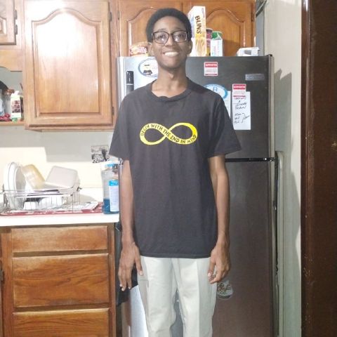 Lonnie201 is Single in Hollywood, Florida, 3