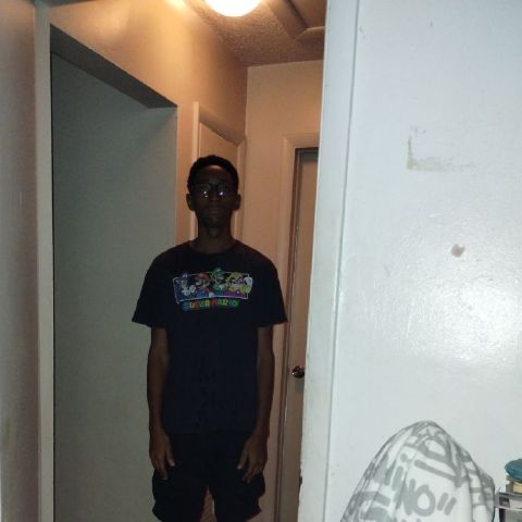 Lonnie201 is Single in Hollywood, Florida, 4