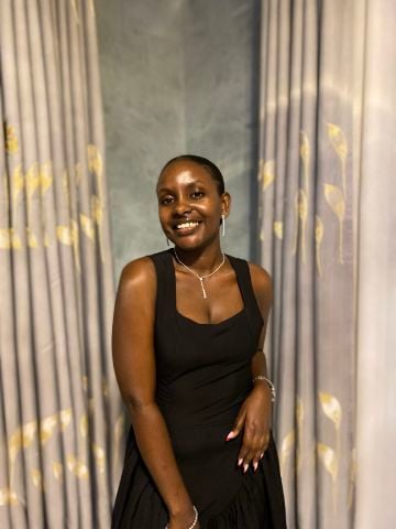 Phish is Single in Kampala, Kampala, 1